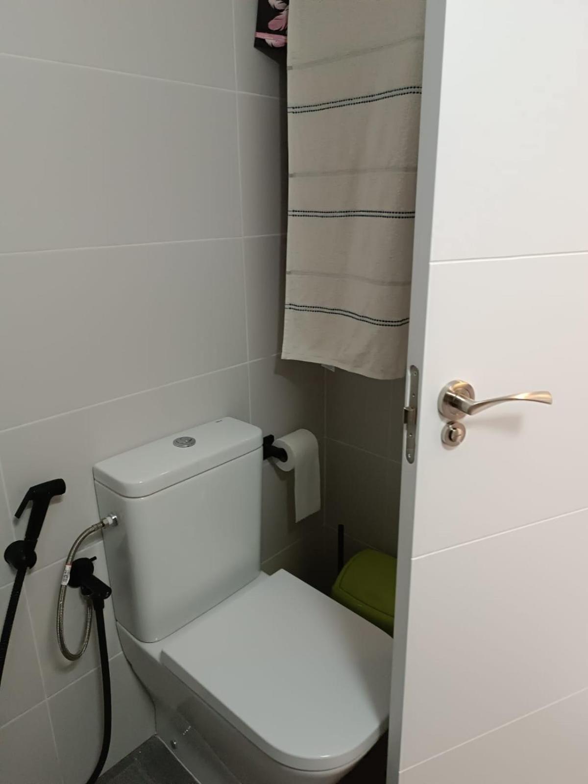 Residencia Alhambra Los Cisnes Торевиеха Екстериор снимка
